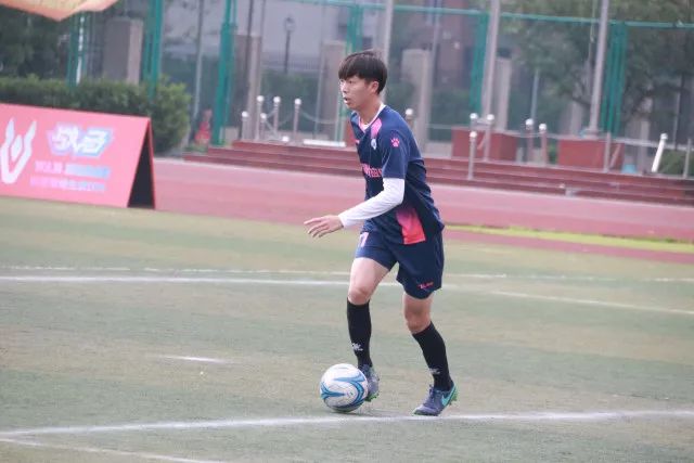 山东泰山变阵失利，依木兰首发30分钟便被替换，3:0惨败海港