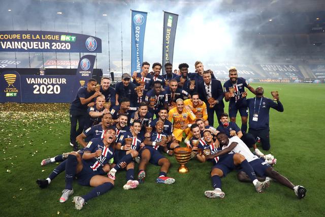 考辛斯：76人的阵容深度足以让恩比德和詹姆斯健康地度过常规赛