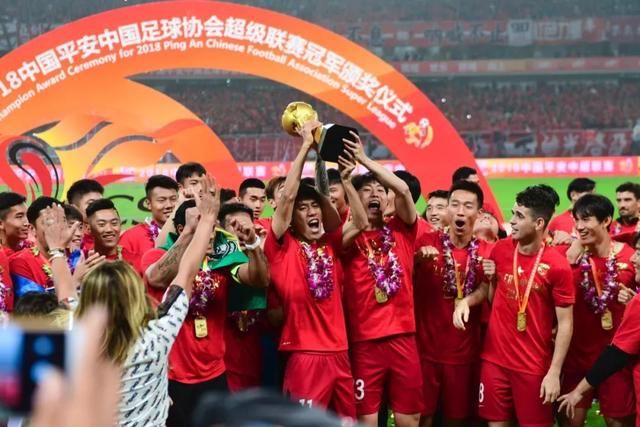 距离2026中国职业球员夏季转会注册窗口关闭还有最后24小时