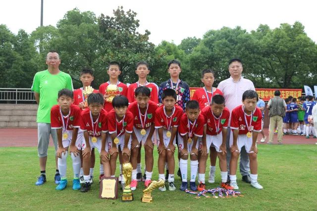 阿尔瓦雷斯回归马竞合练 转会悬念进入倒计时